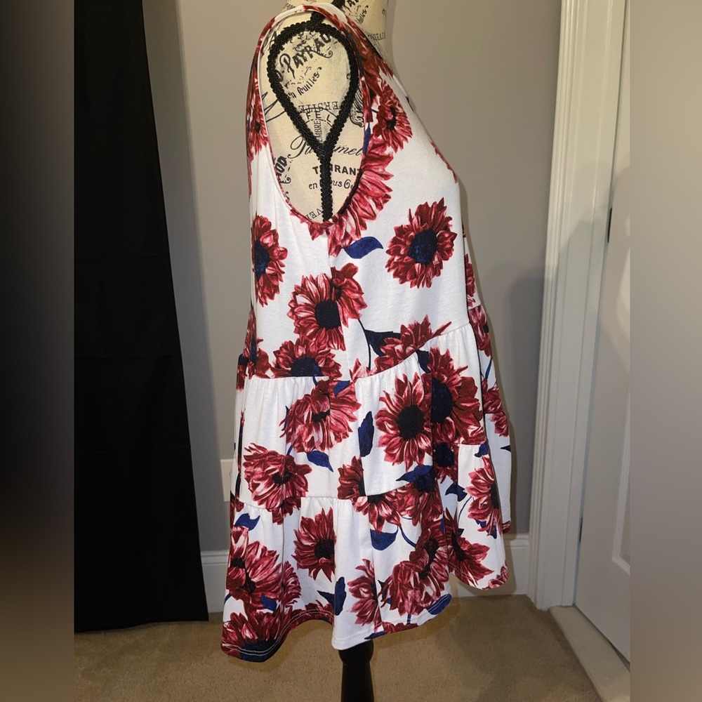 🦜Gorgeous Ladies Sleeveless Tiered Top. B-60 - Picture 9 of 12